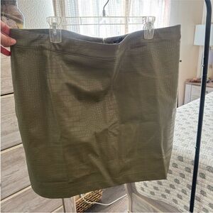 Eloquii Faux Croc Pencil Skirt - Olive Green - Size 20